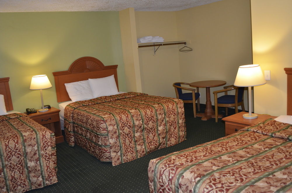 Budget Inn Уильямсвилл Экстерьер фото